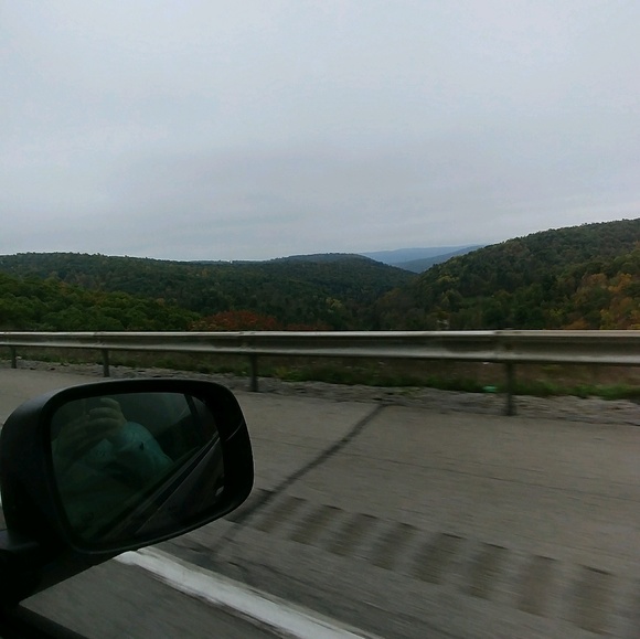 Meet your Posher, Amanda - Picture 1 of 1